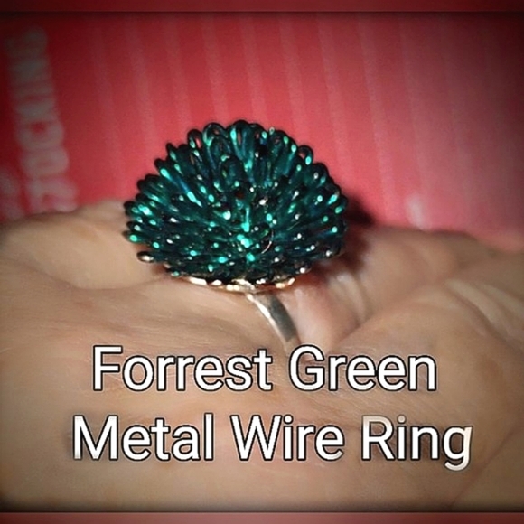 Green Wire Dome Ring - Picture 6 of 16